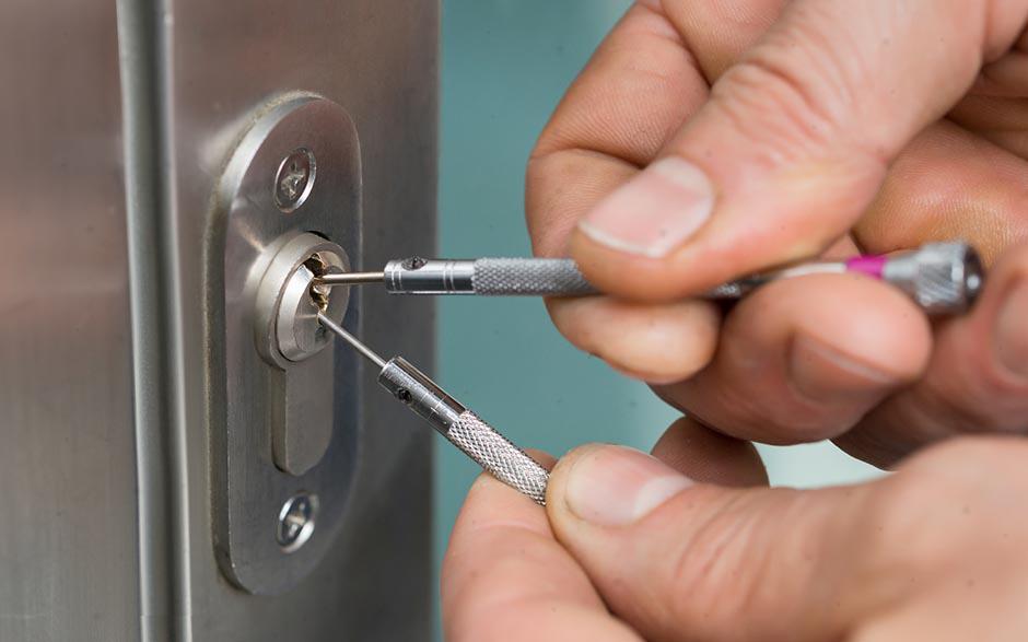 Châteaurenard changer serrure de porte Ankers
