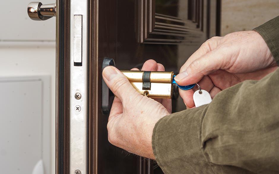 Châteaurenard changer serrure de porte Ankers